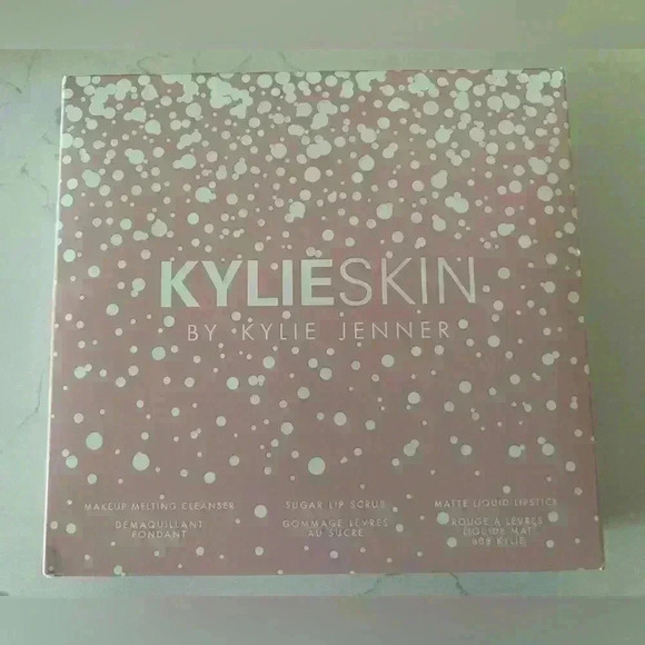 KylieSkin By Kylie Jenner - Picture 3 of 5